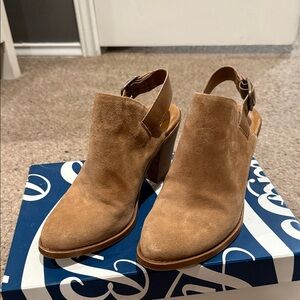 Lucky Brand Tan Suede Mules